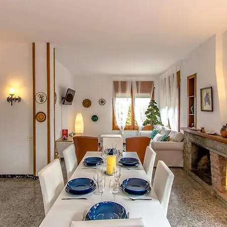 Super Sant Cugat With Swimming Pool Just 20min From Barcelona! Villa Sant Cugat del Valles