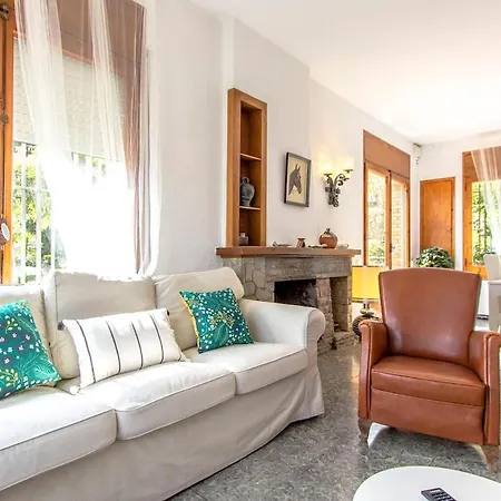Super Sant Cugat With Swimming Pool Just 20min From Barcelona! * Sant Cugat del Valles
